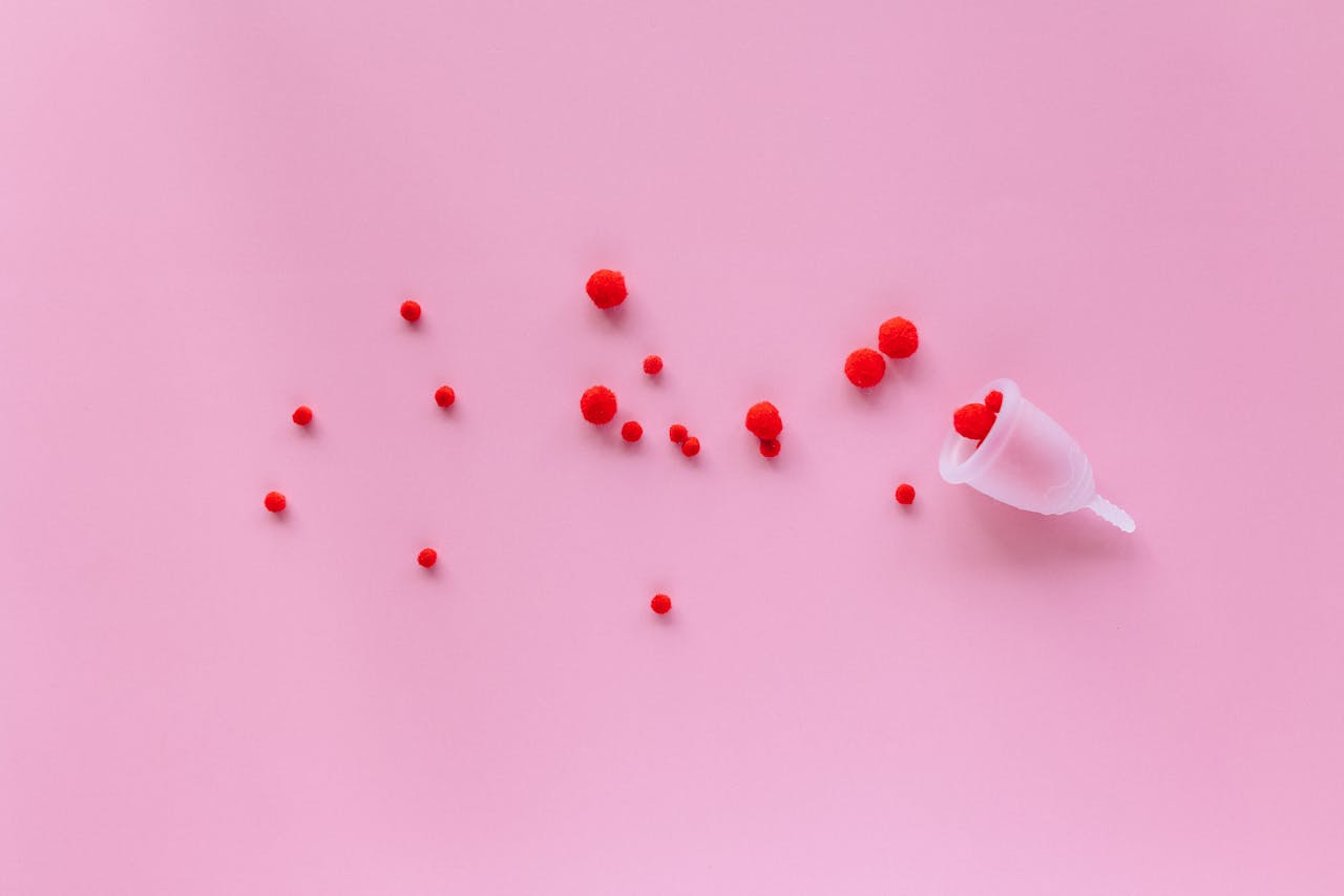 ¿Por Qué Aparecen Coágulos Durante la Menstruación?